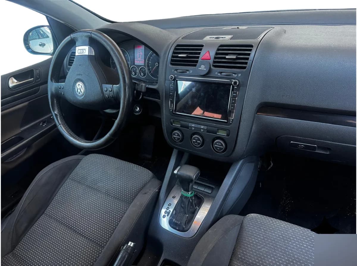 Volkswagen Golf 2009 - coche ocasión Almazora 6
