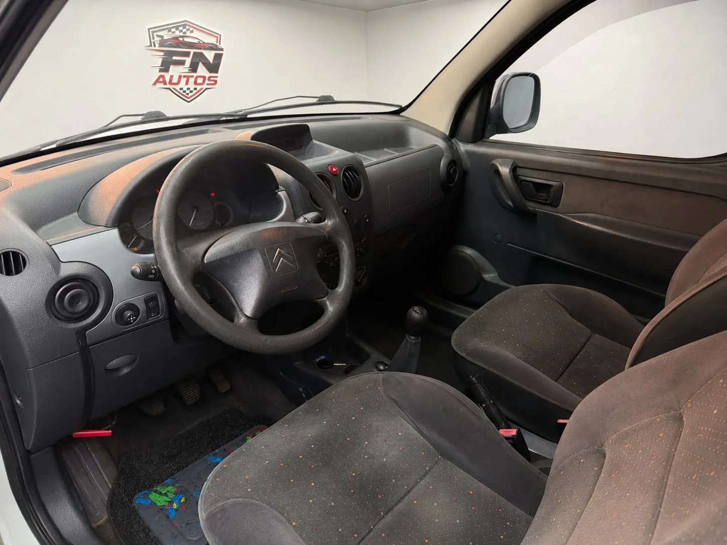 Citroën Berlingo Pasajeros 2008 - coche ocasión Almazora 7