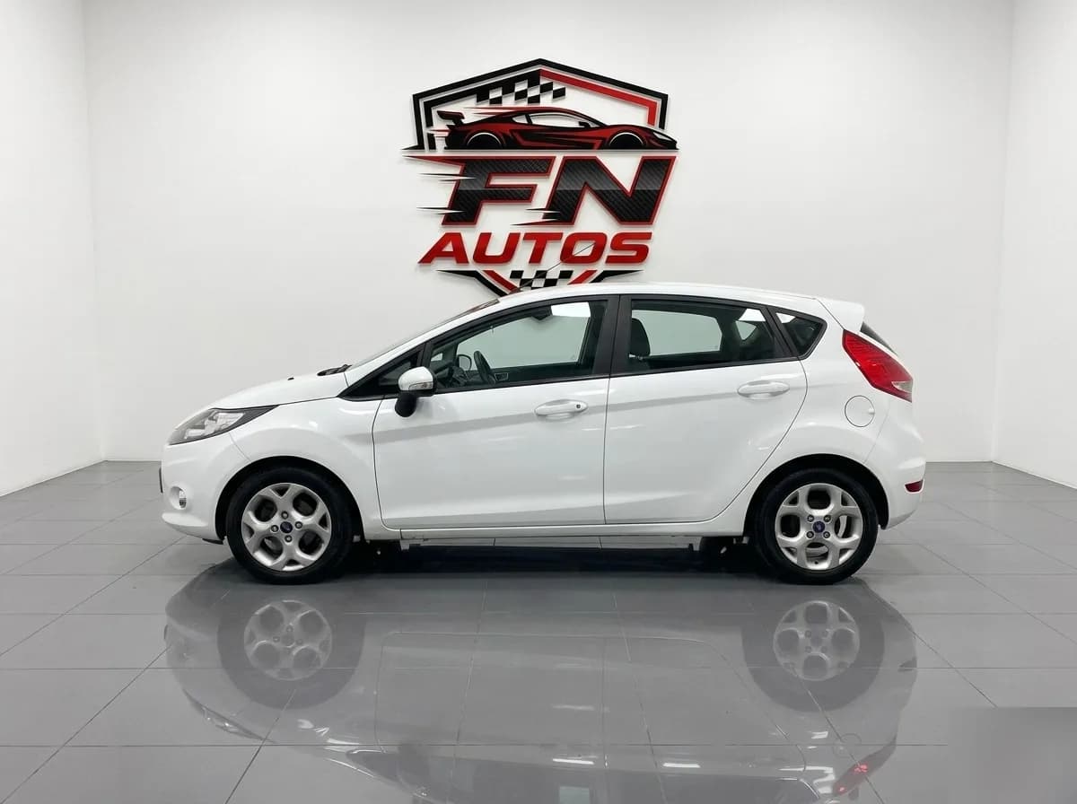 Ford Fiesta 2010 - coche ocasión Almazora 8