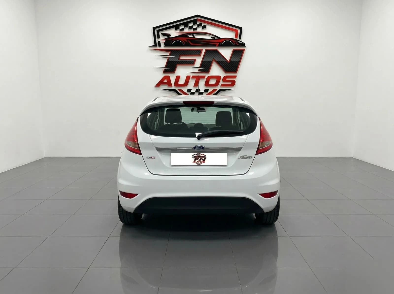 Ford Fiesta 2010 - coche ocasión Almazora 5