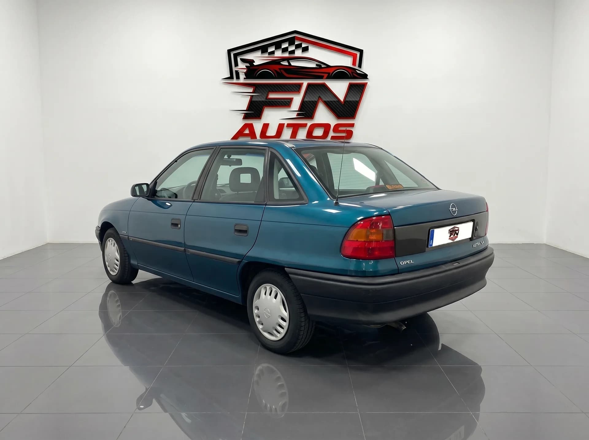 Opel Astra 1994 - coche ocasión Almazora 2