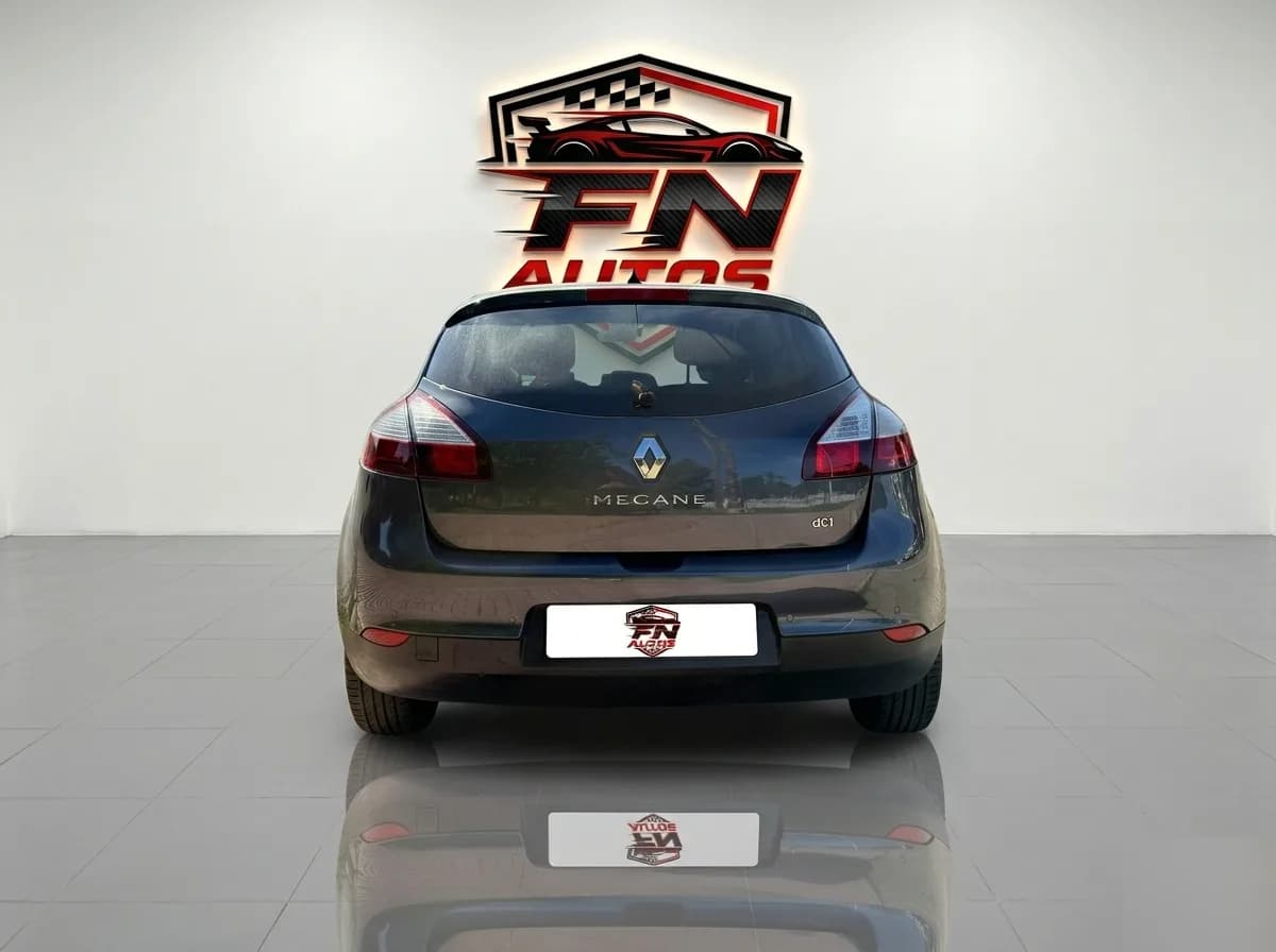 Renault Megane 2015 - coche ocasión Almazora 5