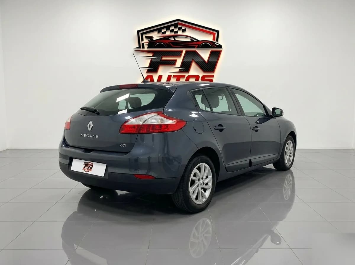 Renault Megane 2015 - coche ocasión Almazora 7