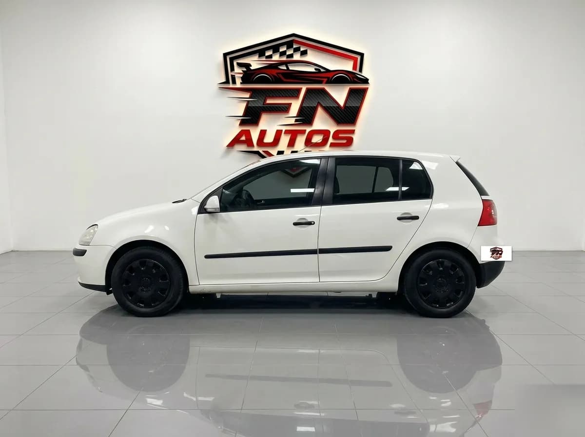 Volkswagen Golf 2004 - coche ocasión Almazora 2