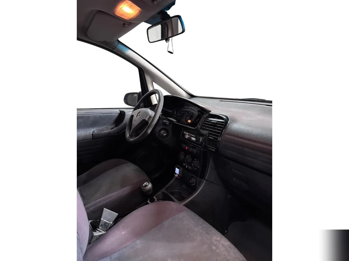 Opel Zafira 2000 - coche ocasión Almazora 2