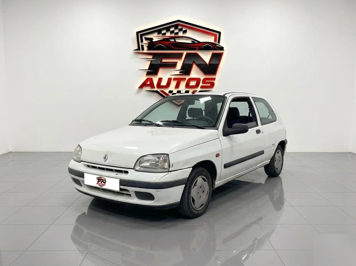 Renault Clio 1995 - coche ocasión Almazora 3